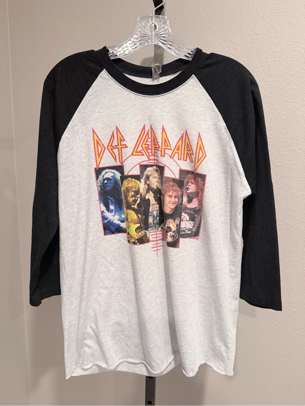 Def Leppard Summer Tour 2016 Vintage Style Raglan Baseball T-Shirt size Medium